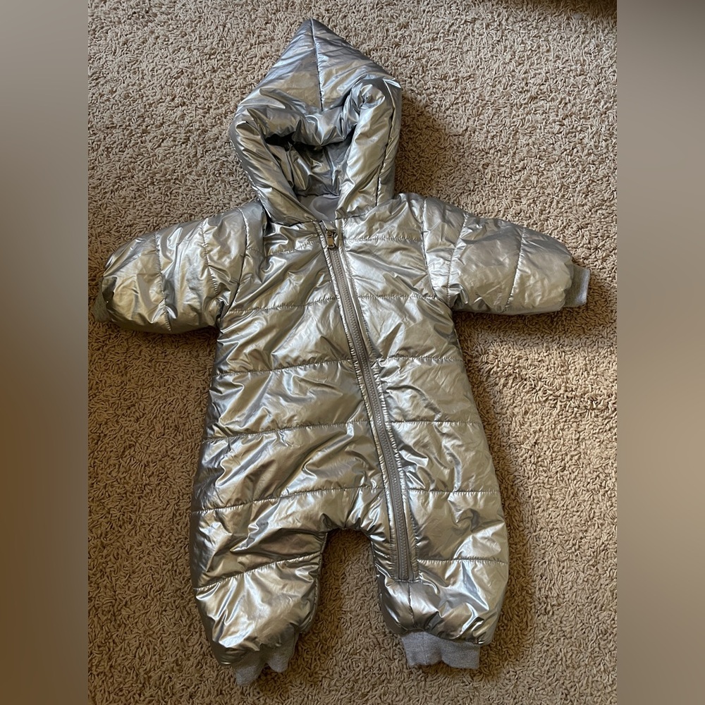 New metallic silver baby snowsuit, size 9–12 months